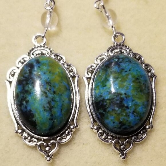 Gemmy Earrings - Picture 4 of 6